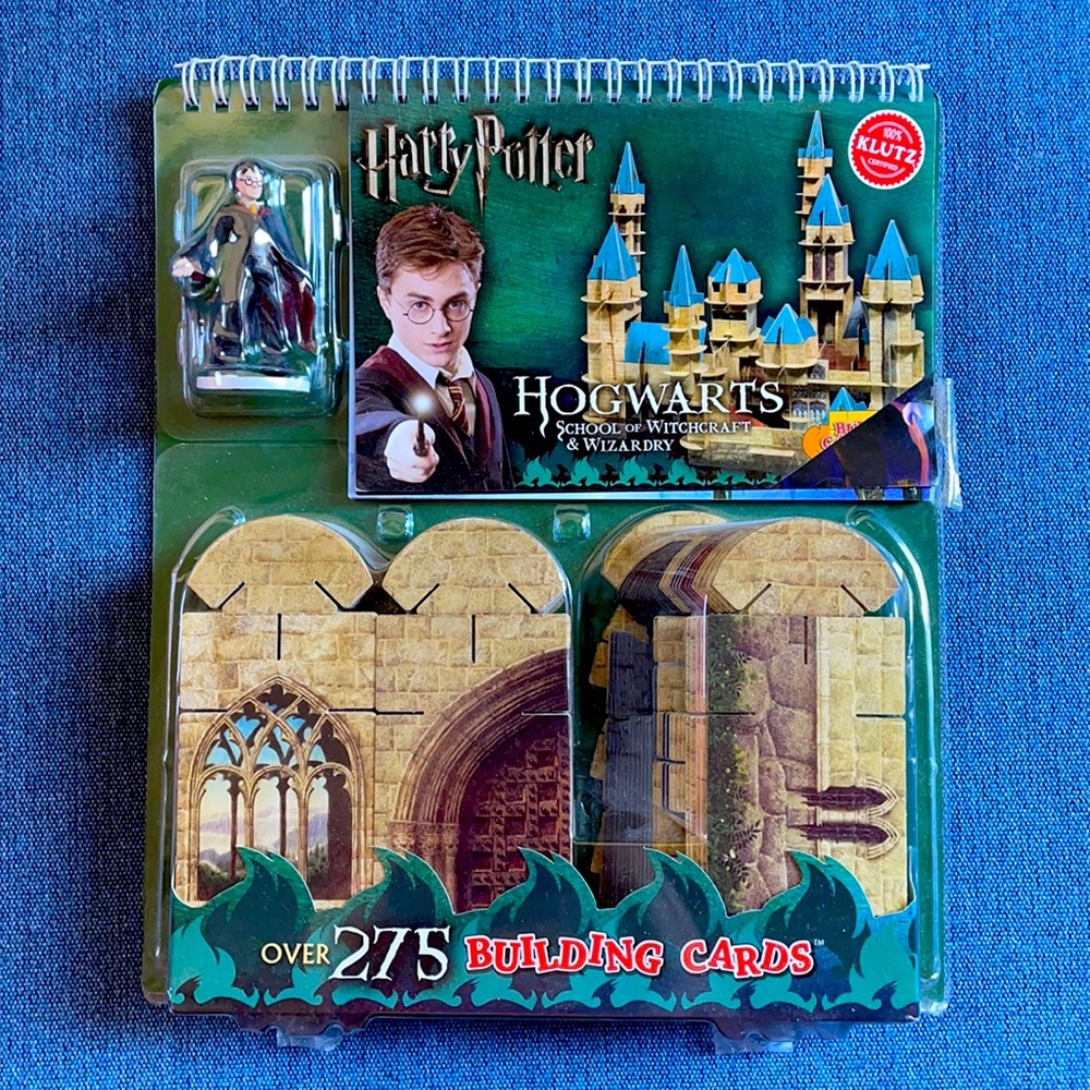 Brand new Harry Potter Hogwarts building cards